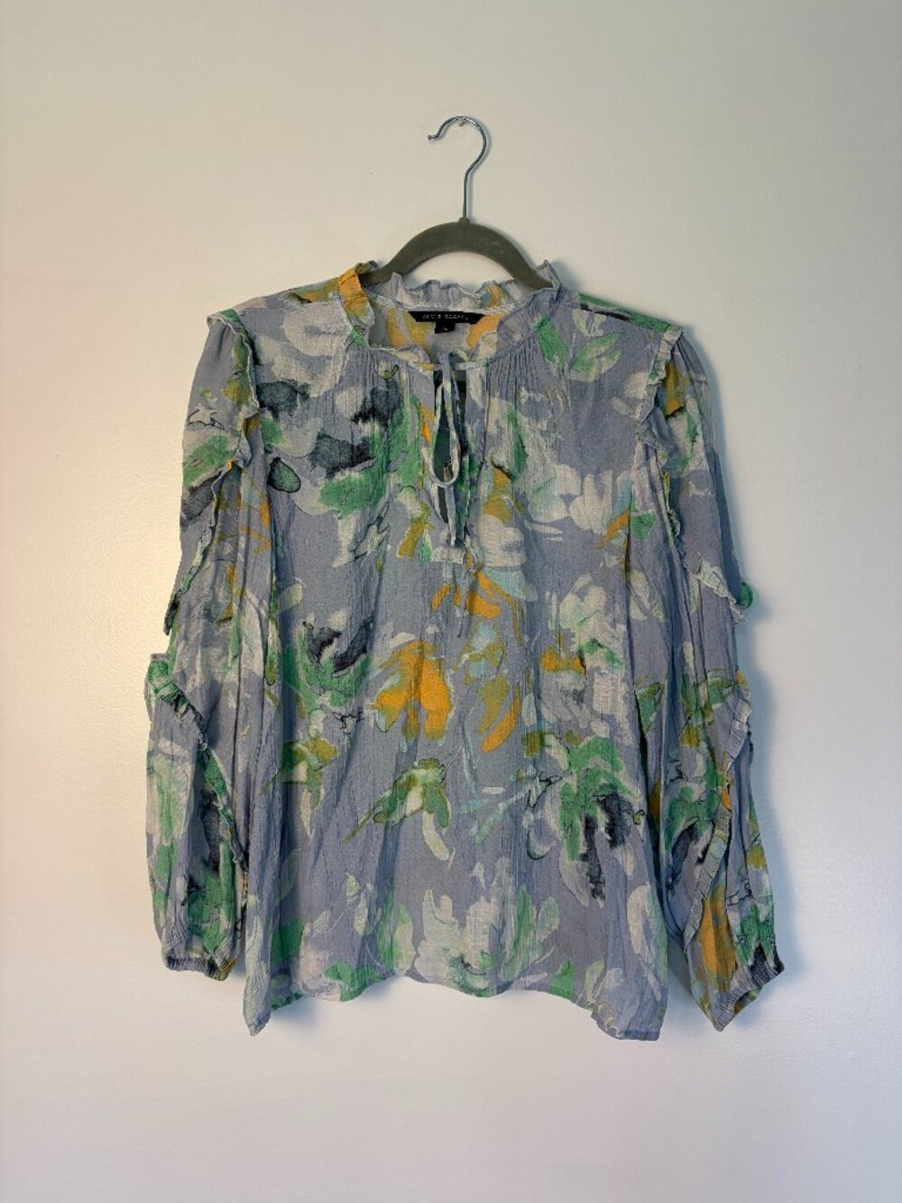 Zac & Rachel Light Blue Floral Pattern Longsleeve Blouse